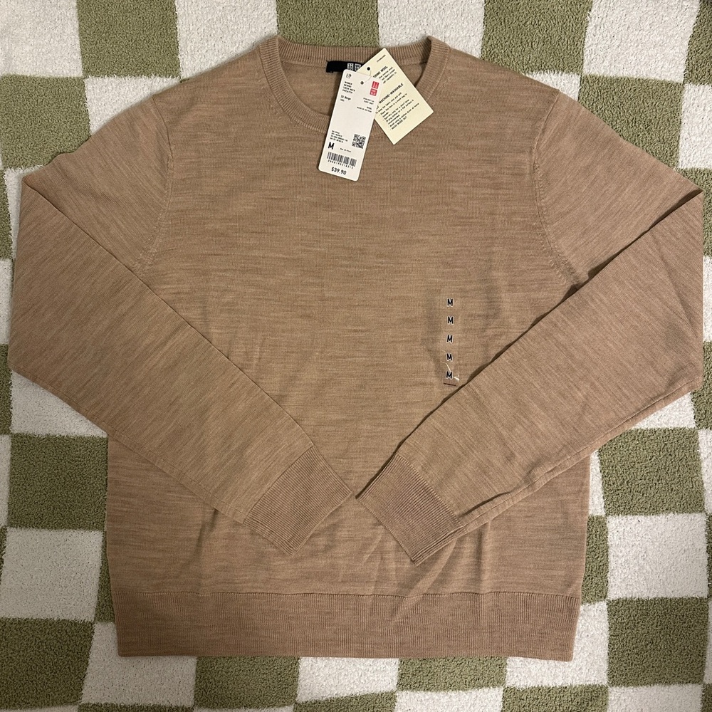 NWT Uniqlo Extra Fine Merino Crew Neck Sweater